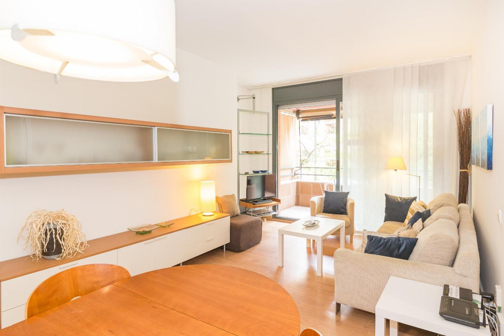 Apartment 11jog1036 - Huge & Bright Train Station